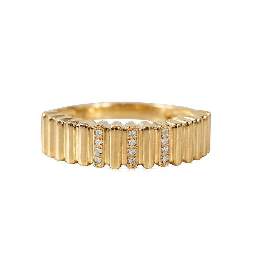 14K Gold and Diamond Fluted Samantha Ring Medium
Medium Fluted Diamond Ring
14K Gold Fluted Ring
Diamond Fluted Samantha Ring
Medium Diamond Ring
