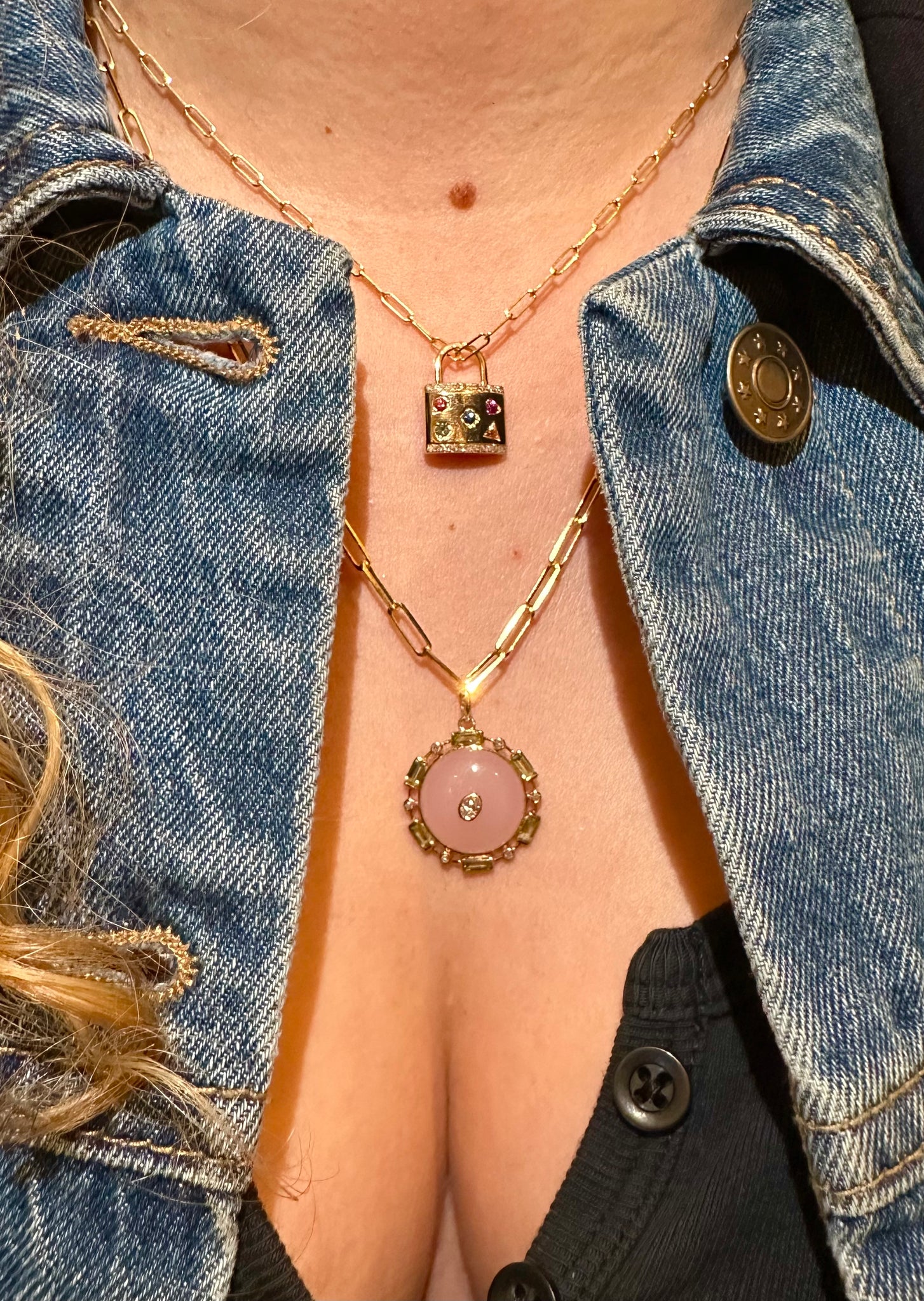 DIAMOND ROSE QUARTZ AND PERIDOT MEDALLION