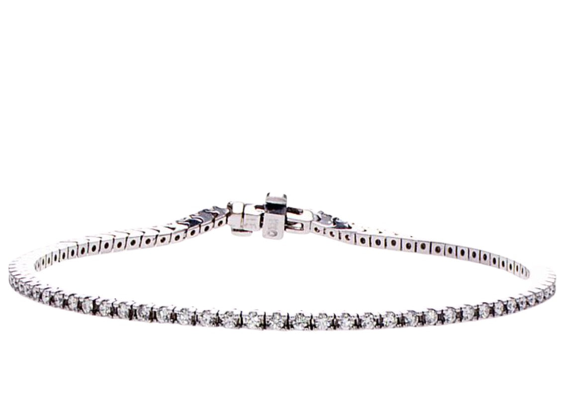 1.00 ct diamonds set in 18k gold tennis bracelet