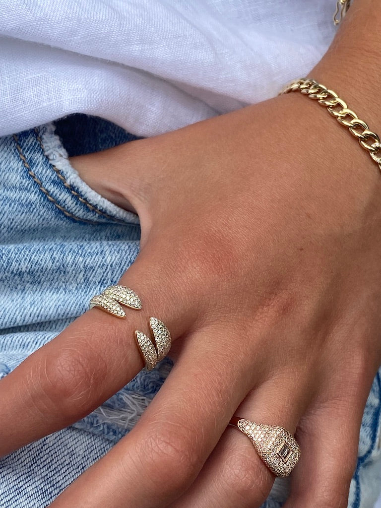 MEDIUM AND LARGE DIAMOND CLAW RINGS