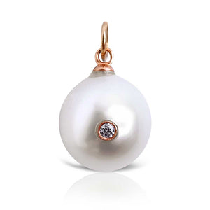 WHITE PEARL CHARM WITH DIAMOND